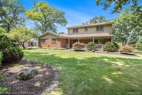 8900 Rickett Road, Brighton, MI 48116