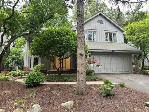 4908 Fairway Ridge Circle, West Bloomfield, MI 48323