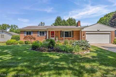 293 Scottsdale Drive, Troy, MI 48084