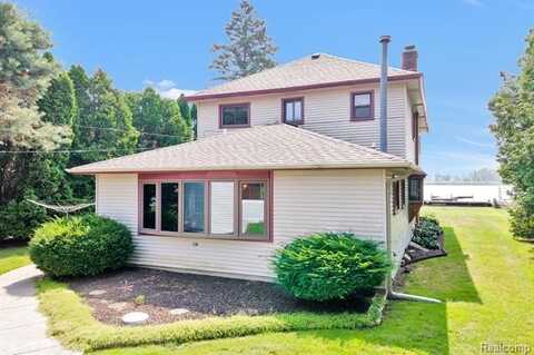 429 Edgewater Drive, Algonac, MI 48001