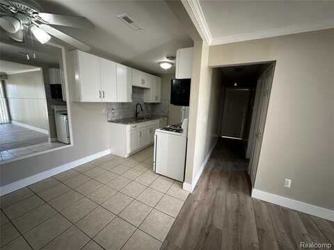 38280 Fairway Court, Clinton Township, MI 48038