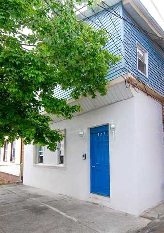 127 AVENUE F, Bayonne, NJ 07002