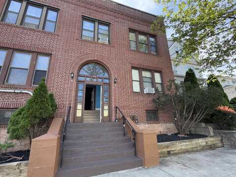 452 AVENUE E, Bayonne, NJ 07002