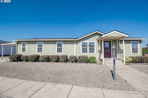 3700 BABCOCK LN, Eugene, OR 97401