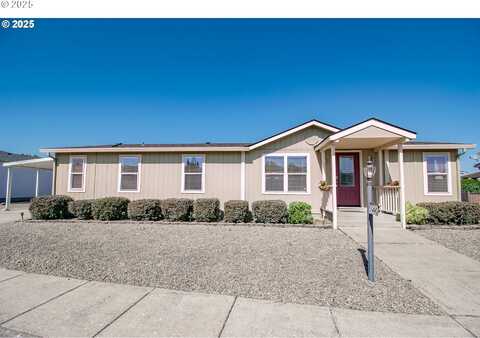 3700 BABCOCK LN, Eugene, OR 97401