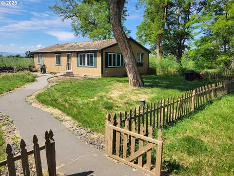 46326 Tutuilla Curch RD, Pendleton, OR 97801