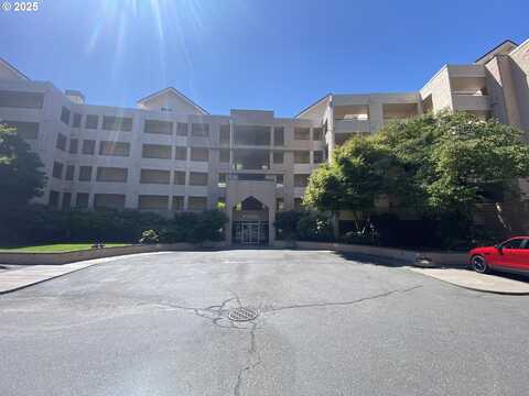 6685 W BURNSIDE ST, Portland, OR 97210