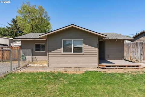 417 GERTRUDE DR, Dallesport, WA 98617