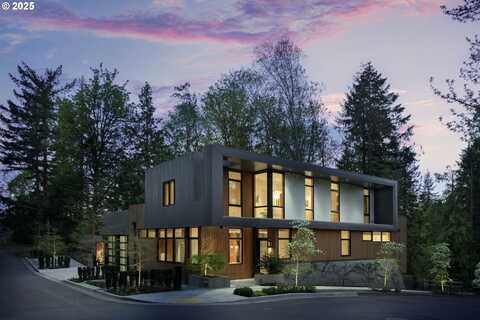 4311 SW 36TH PL, Portland, OR 97221