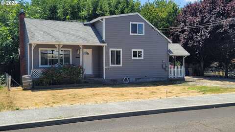 1251 N DAVIS ST, Cornelius, OR 97113