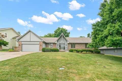 613 Lakeview Drive, Raymore, MO 64083