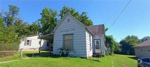 415 W Hickory Street, Nevada, MO 64772