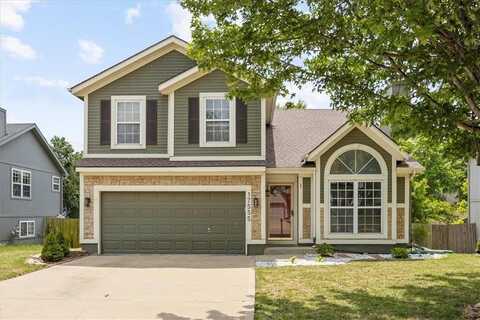 17555 W 111th Court, Olathe, KS 66061