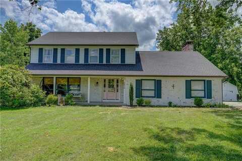 6830 NW Prairie View Road, Kansas City, MO 64151