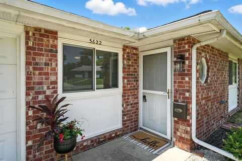 5622 N Strathbury Avenue, Kansas City, MO 64151