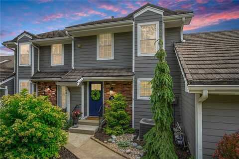 202 NE Bayview Drive, Lees Summit, MO 64064