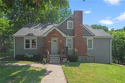 3615 N WALROND Avenue, Kansas City, MO 64117