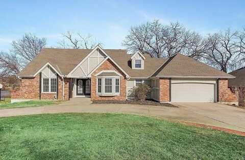 7007 Lakeshore Drive, Raytown, MO 64133