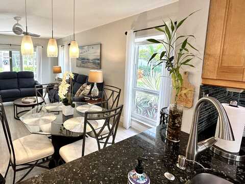 250 NE 20th Street, Boca Raton, FL 33431
