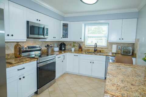 411 Forest Estate Drive, West Palm Beach, FL 33415