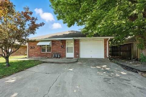 206 N Russell Street, Odessa, MO 64076