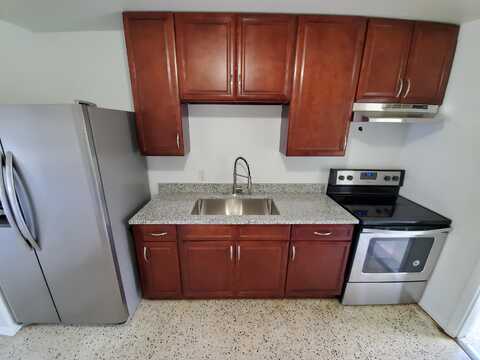 2766 Seneca Avenue, Fort Pierce, FL 34946