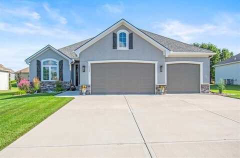 1132 SW Whispering Willow Way, Lees Summit, MO 64064