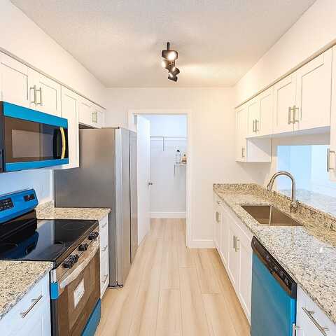 4055 NW Cinnamon Tree Circle, Jensen Beach, FL 34957