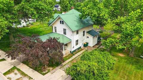 301 W Fountain St, Brighton, IA 52540