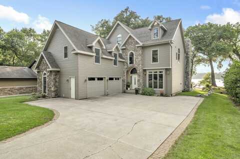 17227 Lakewood Drive, Spirit Lake, IA 51360