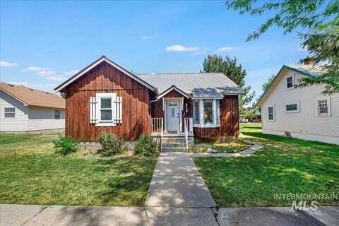 318 Nevada Street, Gooding, ID 83330