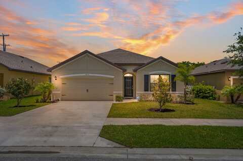 5616 Amusement Avenue, Fort Pierce, FL 34947