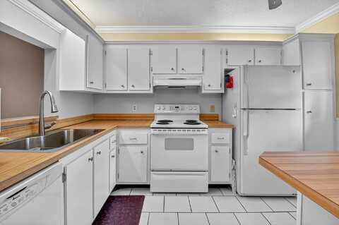 2860 SW 22nd Avenue, Delray Beach, FL 33445