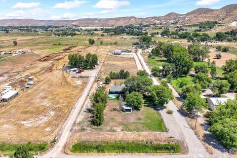990 Bangtail Ln, Emmett, ID 83617