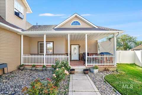 2213 Alex Dr, Filer, ID 83328