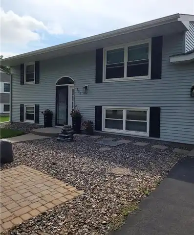 806 Cummings Lane, Saint Cloud, MN 56301