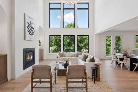 4404 W 58th Street, Edina, MN 55424