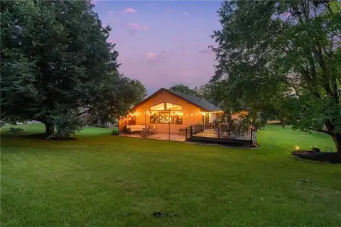 1104 Lavon Lane, Burnsville, MN 55306