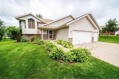 730 9th Street SW, Pine Island, MN 55963
