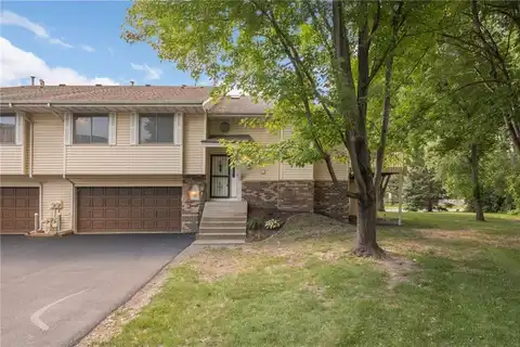 906 Evergreen Drive, Burnsville, MN 55337
