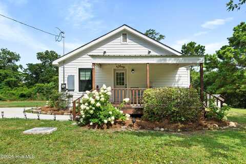 318 Bond Lane, Sneads Ferry, NC 28460