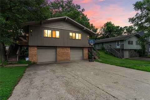 305/307 Jackson Avenue N, Hopkins, MN 55343