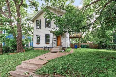 32 Douglas Street, Saint Paul, MN 55102