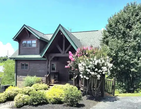 905 McMakin Way, Pigeon Forge, TN 37863