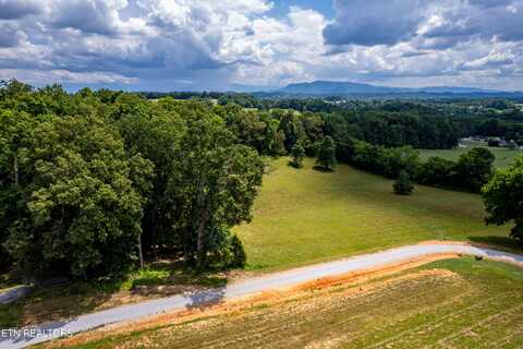 Huntleigh Court, Kodak, TN 37764