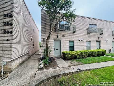 102 Ruelle Ln, San Antonio, TX 78209