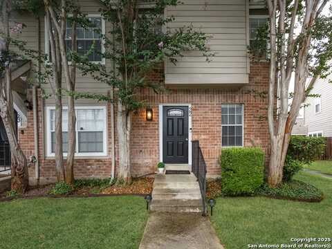 22 Cross, San Antonio, TX 78247
