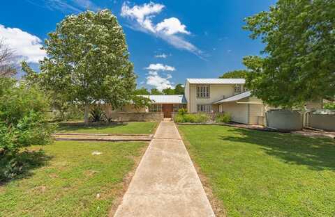 208 Front, Comfort, TX 78013