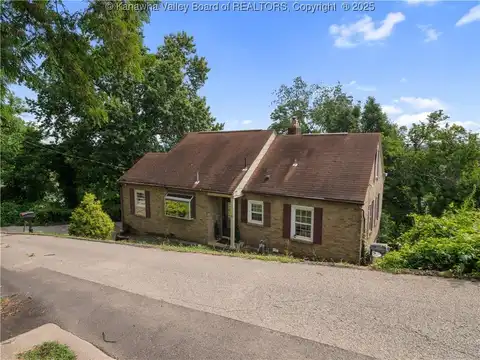 9 Observatory Road, Charleston, WV 25314