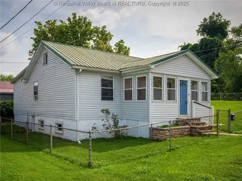 3415 34th Street, Nitro, WV 25143